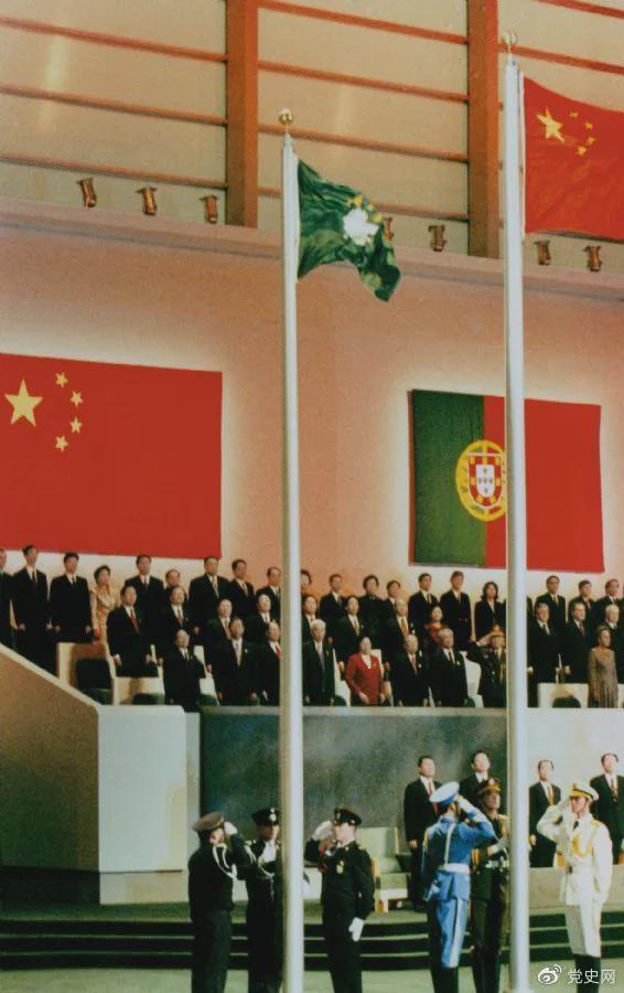 2025新年澳门天天彩免费大全;-精选解析解释落实,澳门天天彩免费大全精选解析与落实策略，迈向更加公平公正的彩票新时代