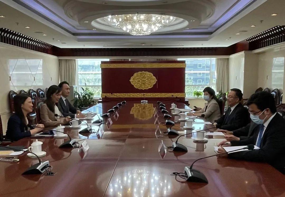 2025新年澳门天天彩免费大全,定量解答解释落实,澳门天天彩2025新年免费大全，定量解答、解释与落实策略